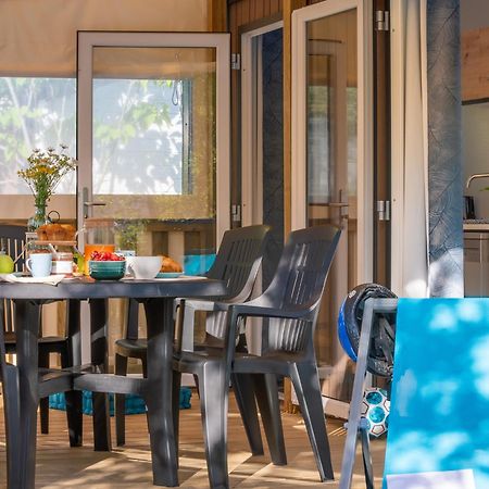 Camping Aubigny-Les Clouzeaux Aubigny  Exteriér fotografie